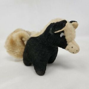VINTAGE JAPAN PLUSH PRIZE BLACK WHITE SKUNK ANIMAL TOY DOLL PLASTIC EYES